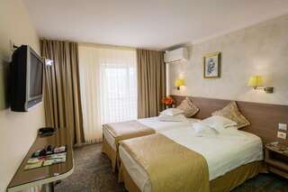 Отель Hotel Stil Клуж-Напока Двухместный номер с 1 кроватью или 2 отдельными кроватями-3