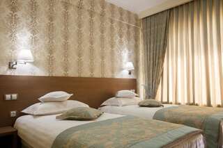 Отель Hotel Stil Клуж-Напока Улучшенный двухместный номер с 2 отдельными кроватями-3